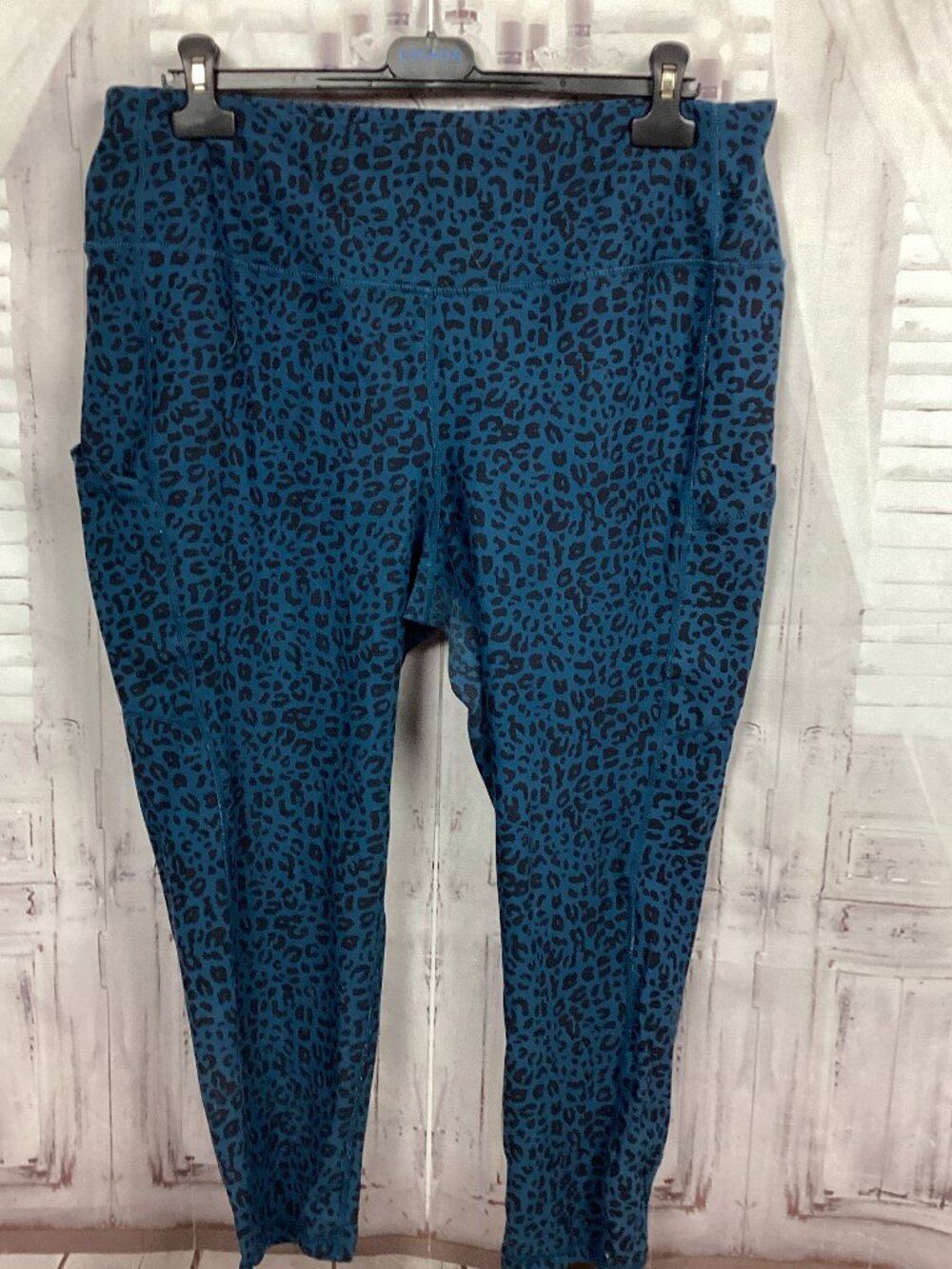 Torrid Blue Cheetah Print Capri Leggings 3